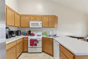 5513 La Pinta Maria, Bakersfield, CA 93307 - Photo 6