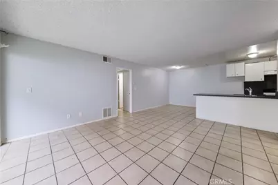 2521 W Sunflower #R1, Santa Ana, CA 92704 - Photo 4