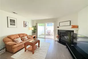 65 Briarwood Ln, Aliso Viejo, CA 92656 - Photo 2