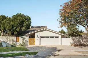 1086 Vallejo, Costa Mesa, CA 92626 - Photo 2