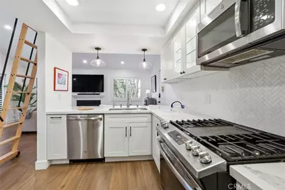 19222 Shoreline #7, Huntington Beach, CA 92648 - Photo 10