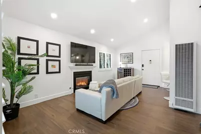 19222 Shoreline #7, Huntington Beach, CA 92648 - Photo 2