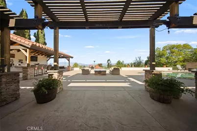 16524 Rancho Escondido Drive, Riverside, CA 92506 - Photo 32