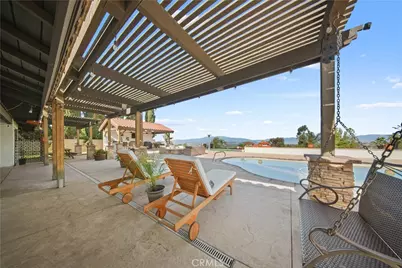 16524 Rancho Escondido Drive, Riverside, CA 92506 - Photo 48