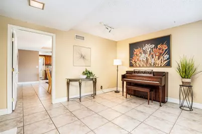 512 S Swidler Place, Orange, CA 92869 - Photo 4