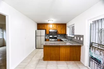 1043 E Huntington #F, Monrovia, CA 91016 - Photo 12