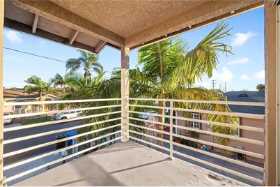 13405 Bixler Avenue, Downey, CA 90242 - Photo 4