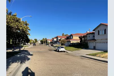 6608 Teasdale Street, Lancaster, CA 93536 - Photo 2