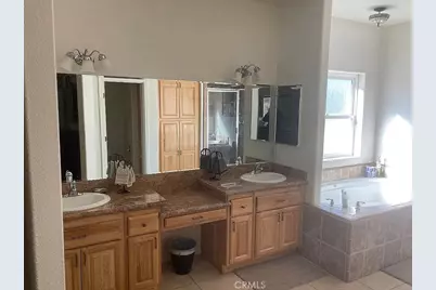 6581 Bartlett, Phelan, CA 92371 - Photo 34