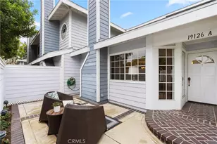 19126 Queensport Ln, Huntington Beach, CA 92646 - Photo 2