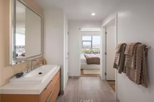 9 MacArthur Pl, Santa Ana, CA 92707 - Photo 4