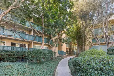 576 N Bellflower #233, Long Beach, CA 90814 - Photo 2