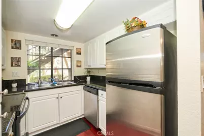 25591 Indian Hill Lane #E, Laguna Hills, CA 92653 - Photo 10