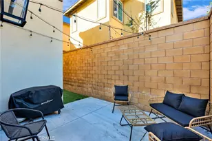 16604 Quince Ln, Fontana, CA 92336 - Photo 30