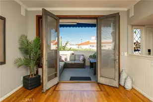 16425 Martin Ln, Huntington Beach, CA 92649 - Photo 4