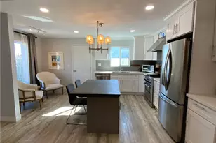 17091 B Lane, Huntington Beach, CA 92647 - Photo 4