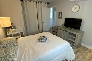 17091 B Lane, Huntington Beach, CA 92647 - Photo 10