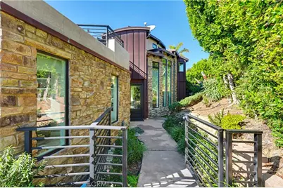 2590 Iris, Laguna Beach, CA 92651 - Photo 12