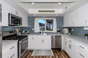 20319 Gardenia, Huntington Beach, CA 92646 - Photo 2