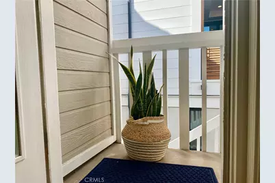 212 1/2 Garnet, Newport Beach, CA 92662 - Photo 2