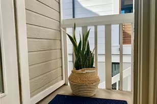 212 1/2 Garnet, Newport Beach, CA 92662 - Photo 2