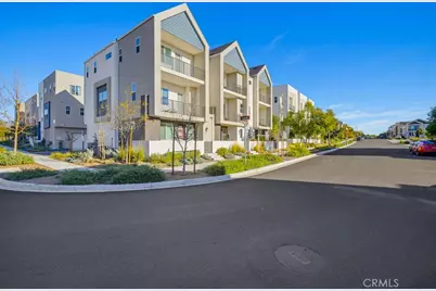 104 Restore, Irvine, CA 92618 - Photo 2