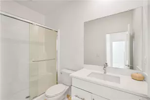 2872 Santa Fiora Cir, Corona, CA 92882 - Photo 16