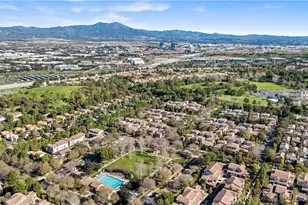 68 Dovetail, Irvine, CA 92603 - Photo 2