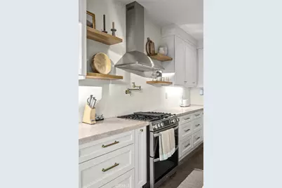 6945 Cedar Creek Road, Eastvale, CA 92880 - Photo 6