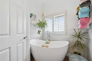 3 Saratoga, Newport Beach, CA 92660 - Photo 22