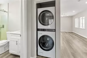 9831 Oleander Ave, Fontana, CA 92335 - Photo 8