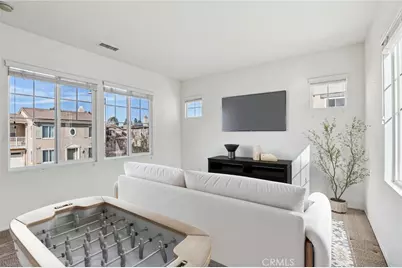 246 W Pebble Creek Ln, Orange, CA 92865 - Photo 22