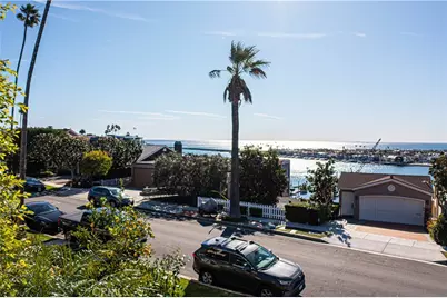 2212 Pacific Drive, Corona del Mar, CA 92625 - Photo 12