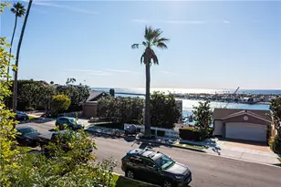 2212 Pacific Dr, Corona del Mar, CA 92625 - Photo 12