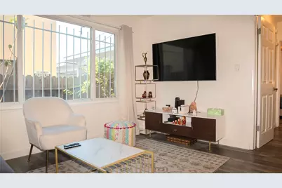 11670 W Sunset Boulevard #104, Los Angeles, CA 90049 - Photo 4