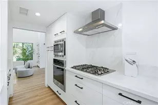 11601 Montana, Los Angeles, CA 90049 - Photo 6