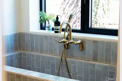 11911 Hartsook, Valley Village, CA 91607 - Photo 22