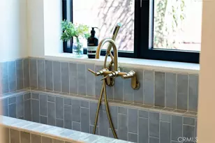 11911 Hartsook, Valley Village, CA 91607 - Photo 22