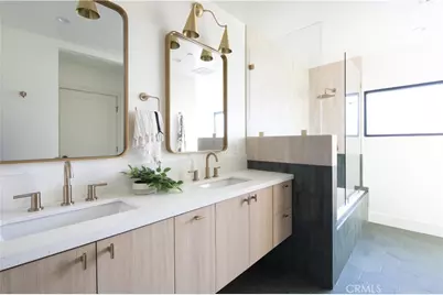 11911 Hartsook, Valley Village, CA 91607 - Photo 34