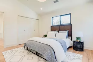 11911 Hartsook, Valley Village, CA 91607 - Photo 50