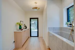 11911 Hartsook, Valley Village, CA 91607 - Photo 26