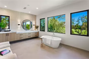 76 Hillcrest Ln, Newport Beach, CA 92660 - Photo 44