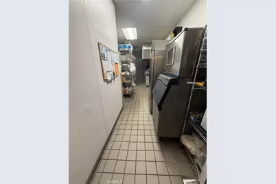 17908 Magnolia Avenue, Fountain Valley, CA 92708 - Photo 10