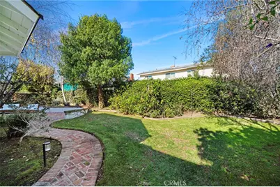 9801 Mammoth Drive, Huntington Beach, CA 92646 - Photo 36