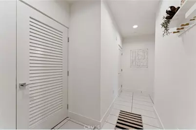 118 N Kings Rd #201, Los Angeles, CA 90048 - Photo 6