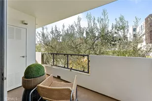 118 N Kings Rd, Los Angeles, CA 90048 - Photo 14