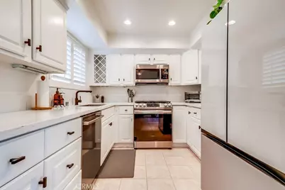 1020 Ocean Park, Santa Monica, CA 90405 - Photo 16