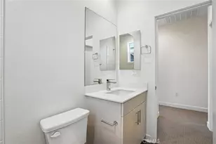 969 W Dhalia St, Compton, CA 90220 - Photo 24