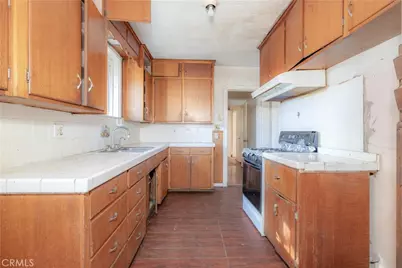 1122 Kilson, Santa Ana, CA 92701 - Photo 8