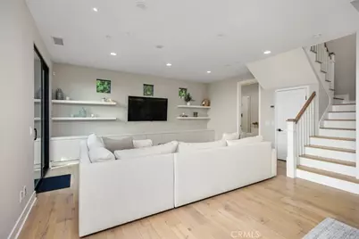 2076 Tablelands Way, Costa Mesa, CA 92627 - Photo 8